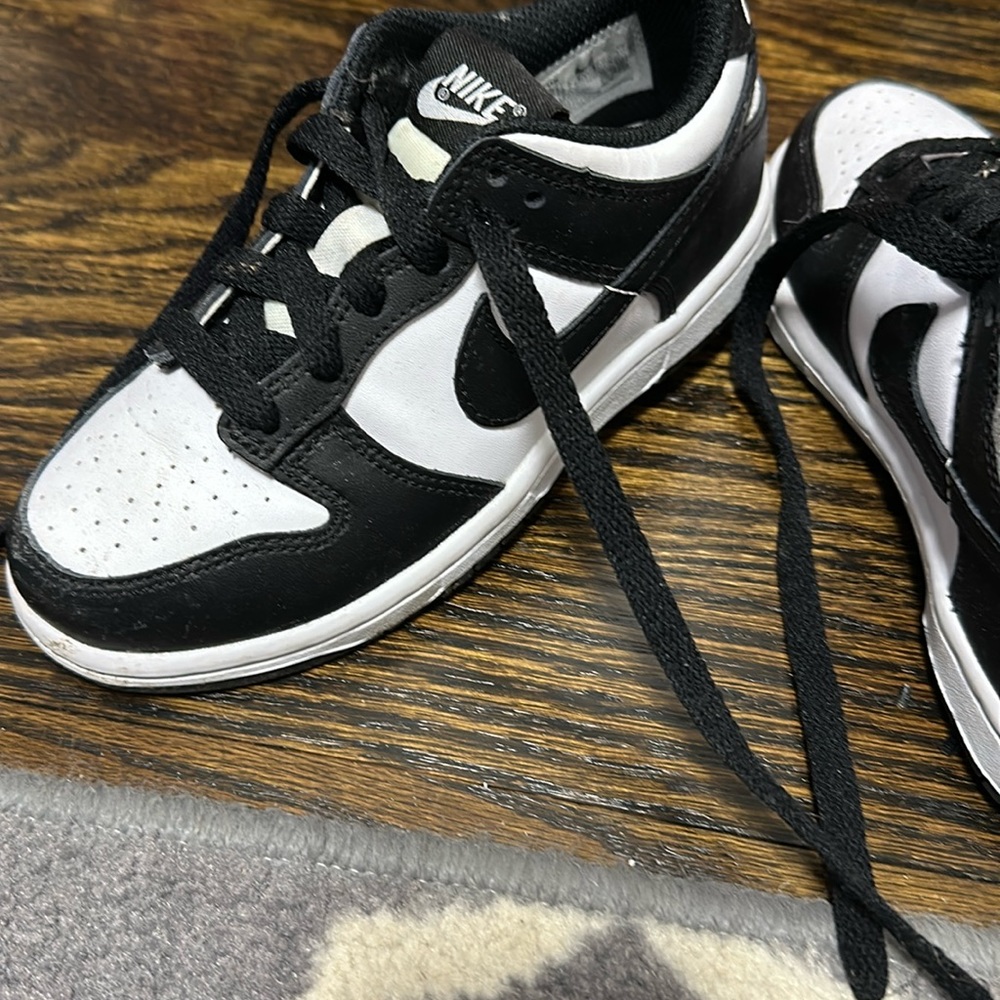 Black and white panda dunks